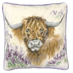 'Highland Heathers' Highland Cow Tapestry Kit